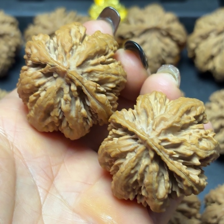 姜***鱼吊坠文玩核桃秦岭灯笼12