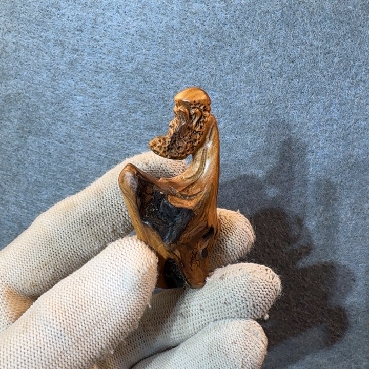 崖柏摆件手把件等