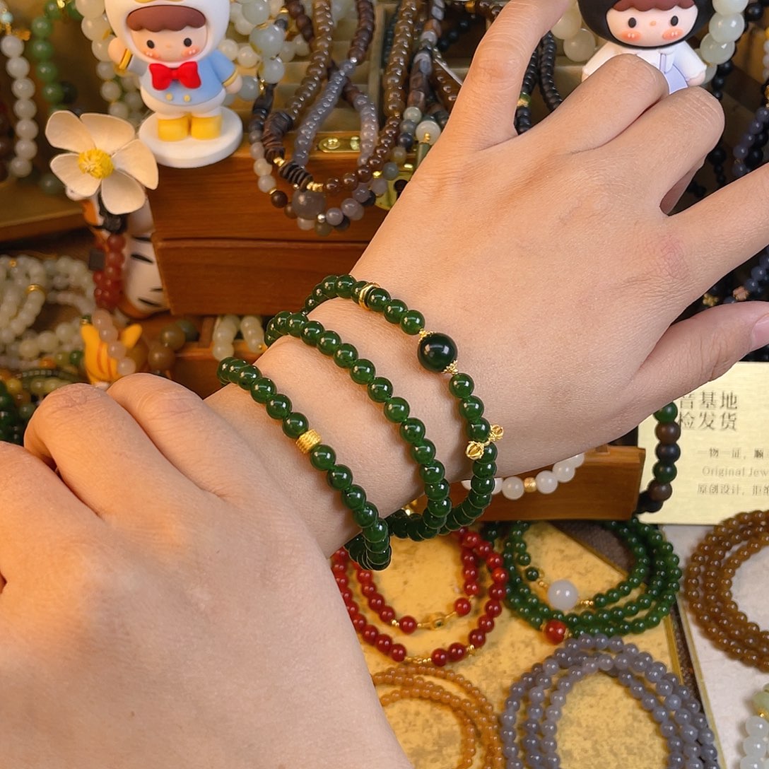 和田玉多圈手串未镶嵌