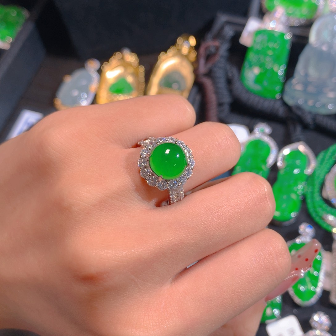 翡翠吊坠(不含链)未镶嵌李*兰