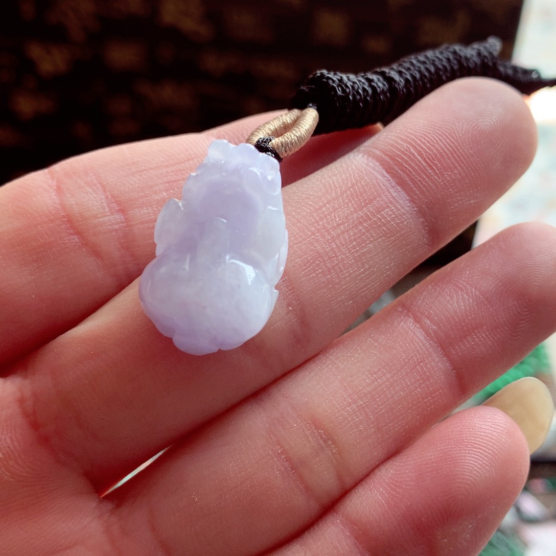 翡翠颈饰未镶嵌翡翠吊坠