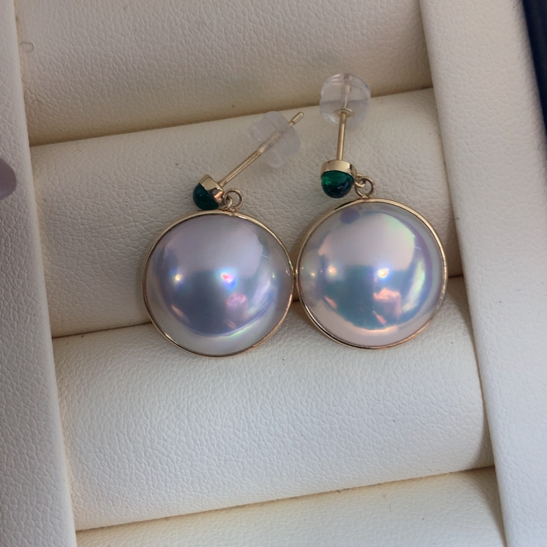 拼合珍珠（马贝珠）耳饰18K金镶嵌