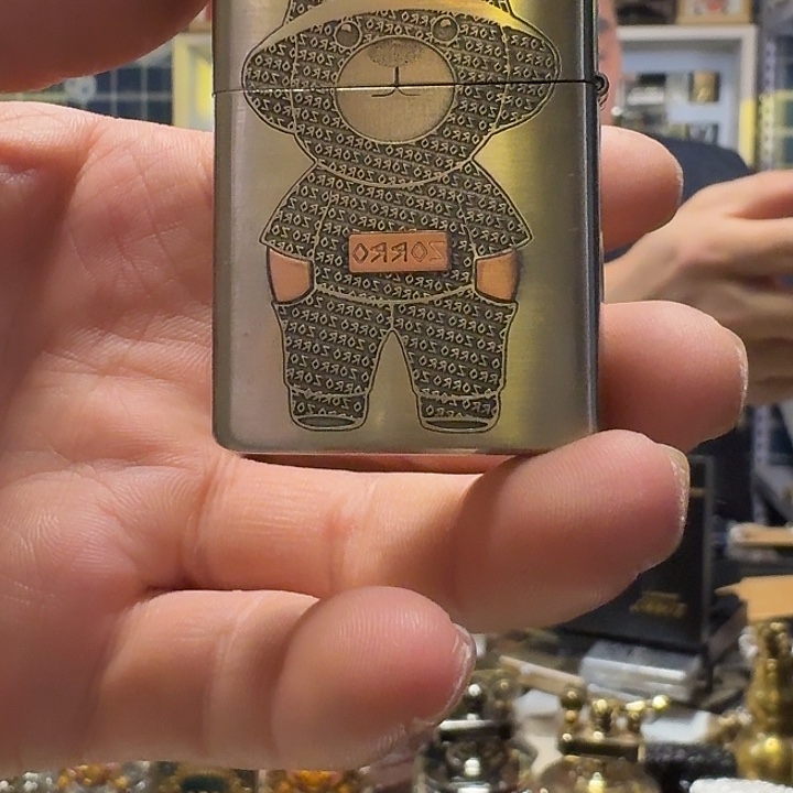佐罗二代插兜熊打火机