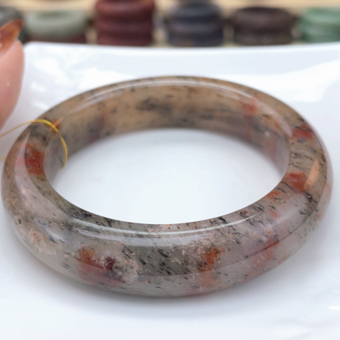 【闪购商品】石英质玉手镯未镶嵌