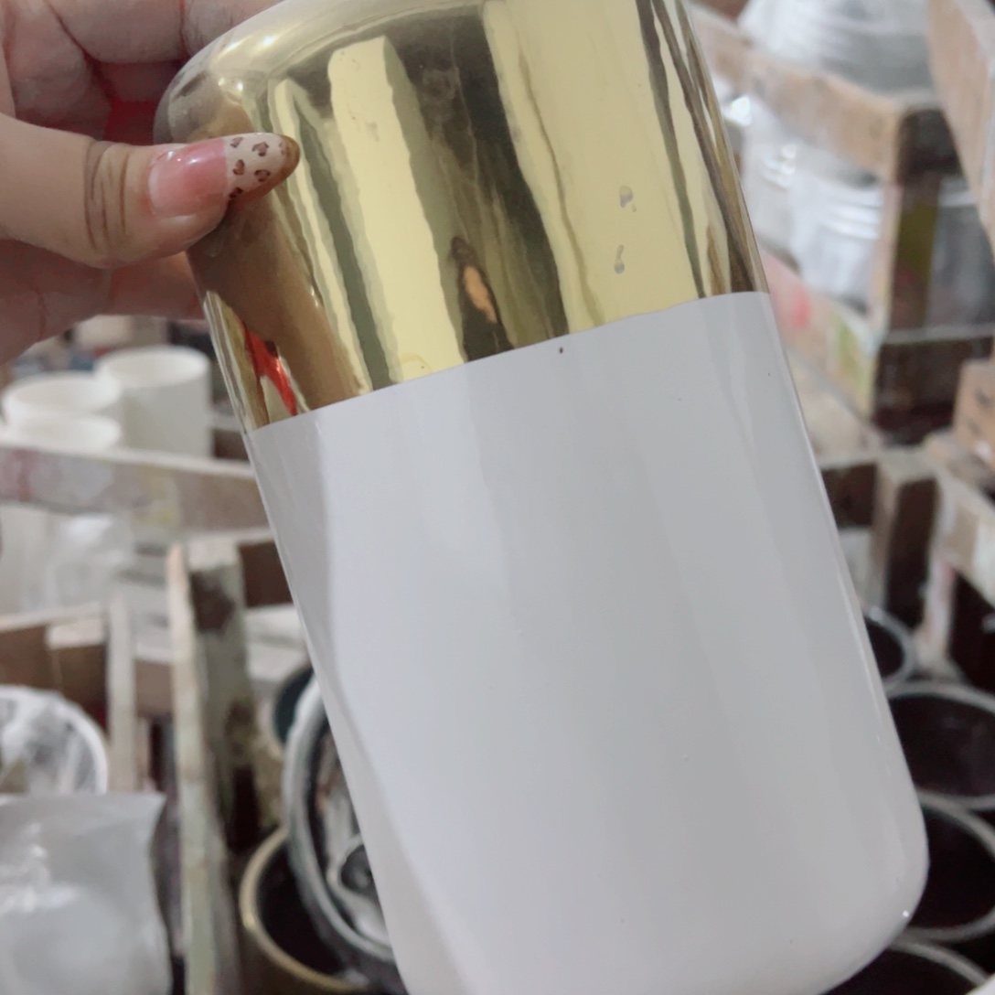 有孔，陶瓷花盆满10米包邮发货。