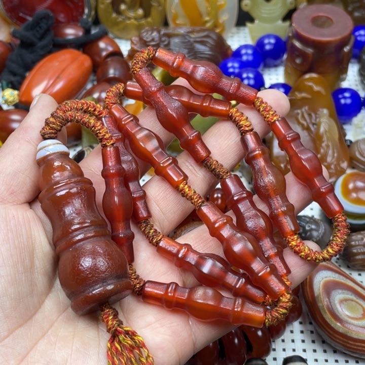 玛瑙/玉髓颈饰未镶嵌