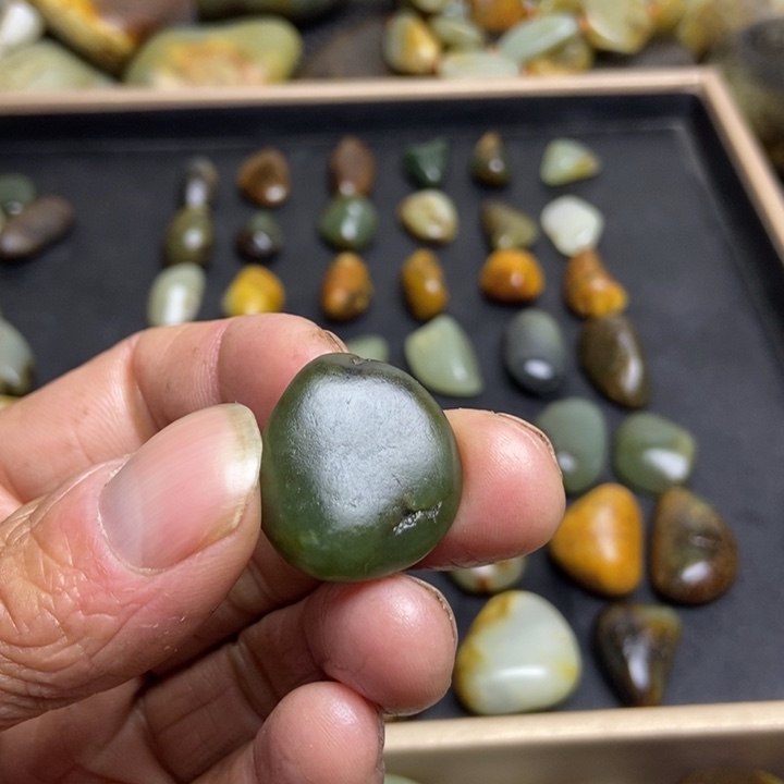 风***7和田玉（糖玉）未镶嵌珠宝奇石