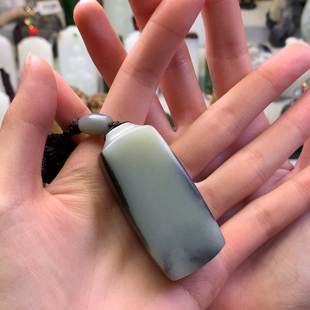 和田玉颈饰未镶嵌一**求