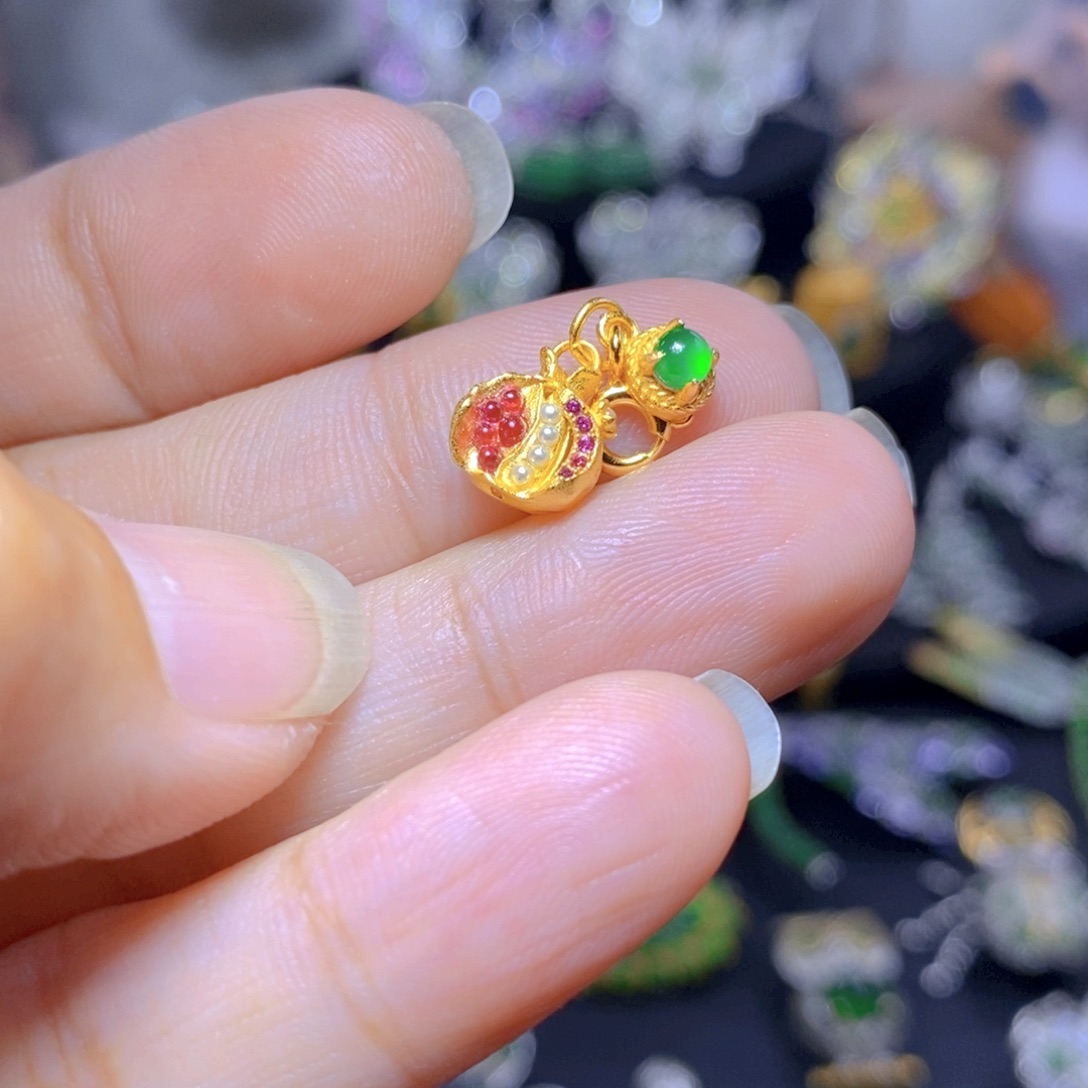 翡翠银S925镶嵌耳饰天然翡翠