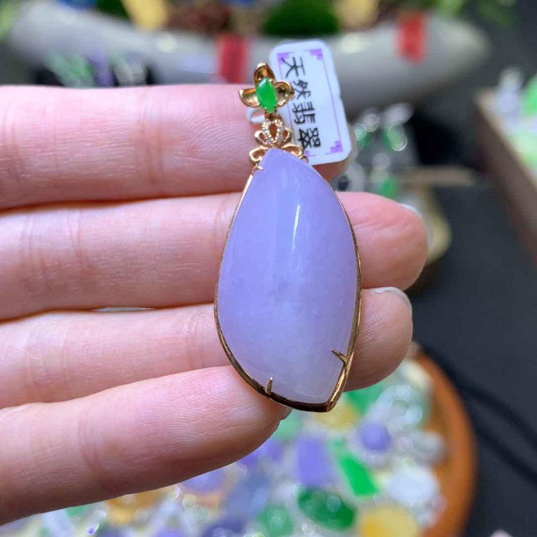 【闪购商品】翡翠颈饰18K金镶嵌翡翠吊坠项链