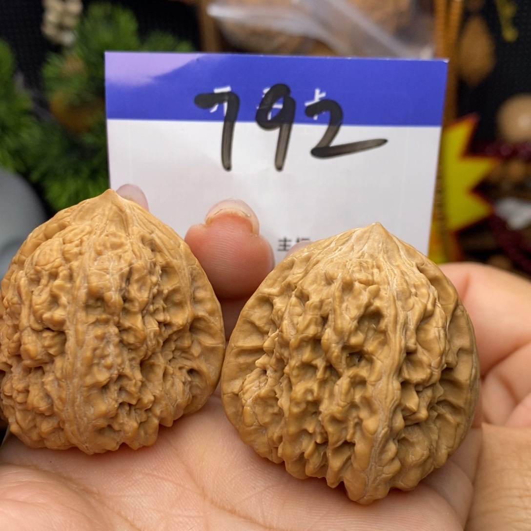 桃核吊坠平谷奥迪。全品。边40