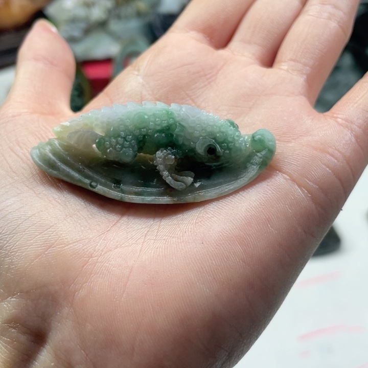 翡翠未镶嵌颈饰成品