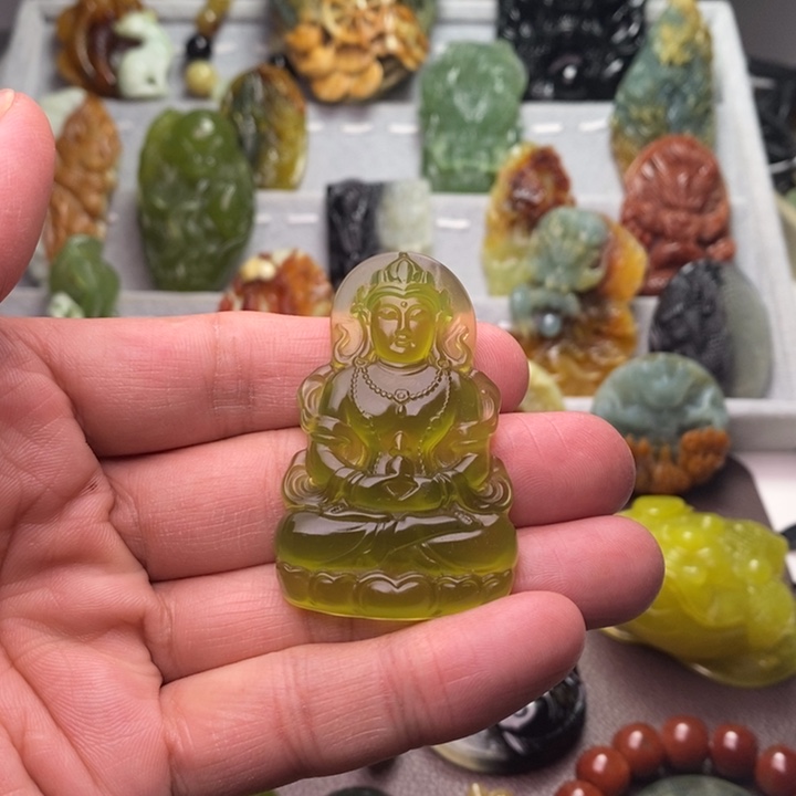 蛇纹石玉合金颈饰