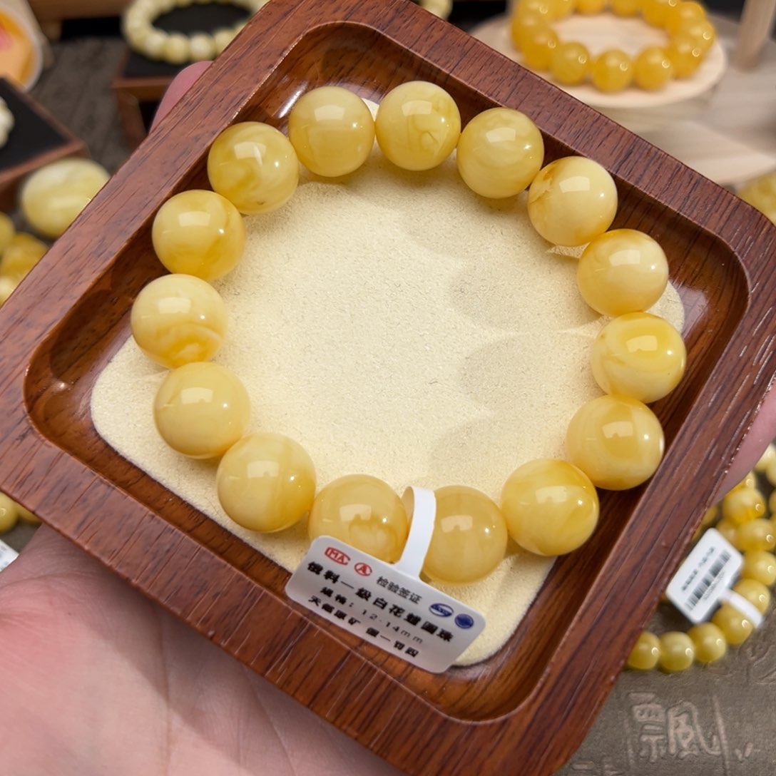 琥珀珠宝奇石未镶嵌琥珀珠宝奇石未镶嵌16
