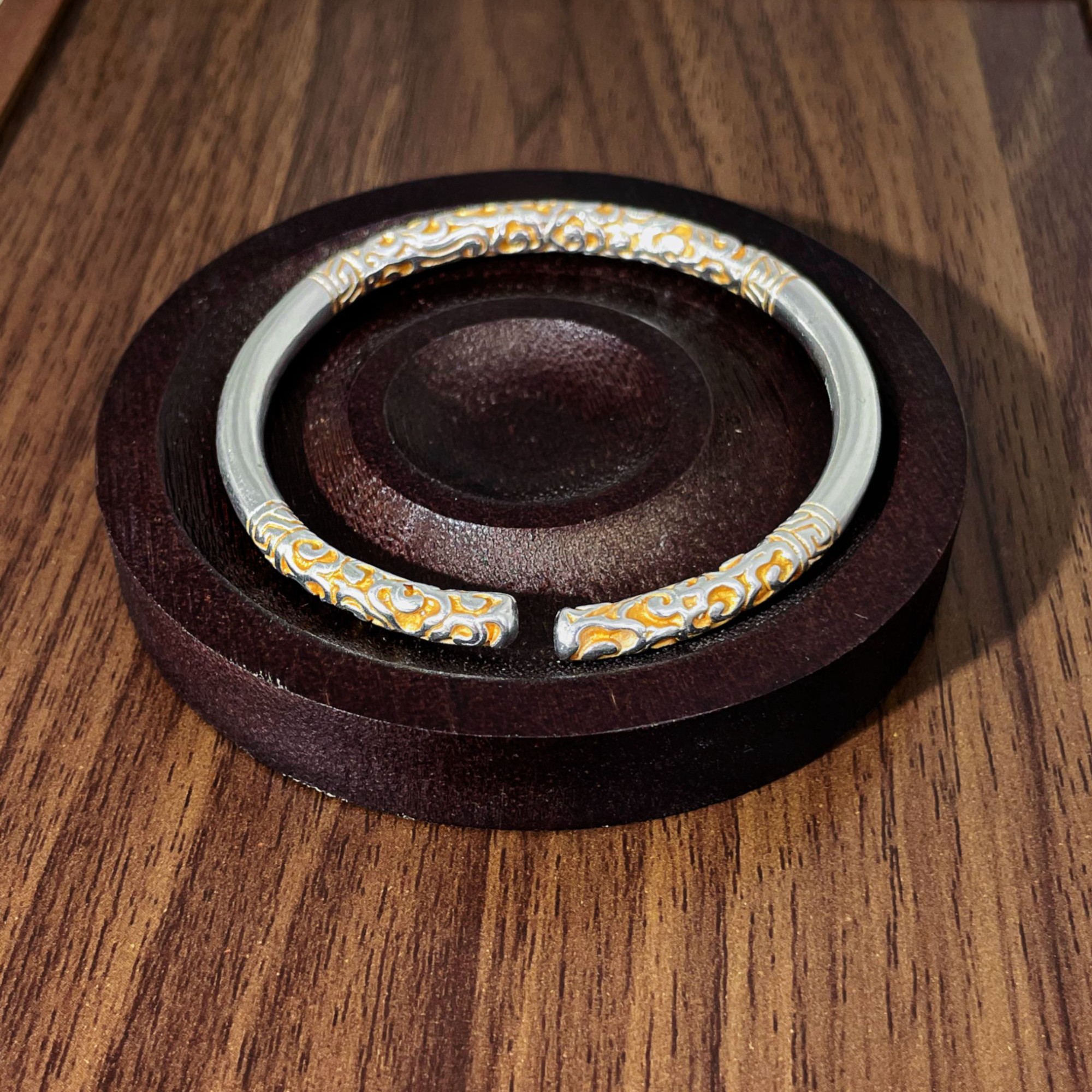 足银银制品 S145 描金金箍棒 开口 直播间选款时尚百搭精美手镯