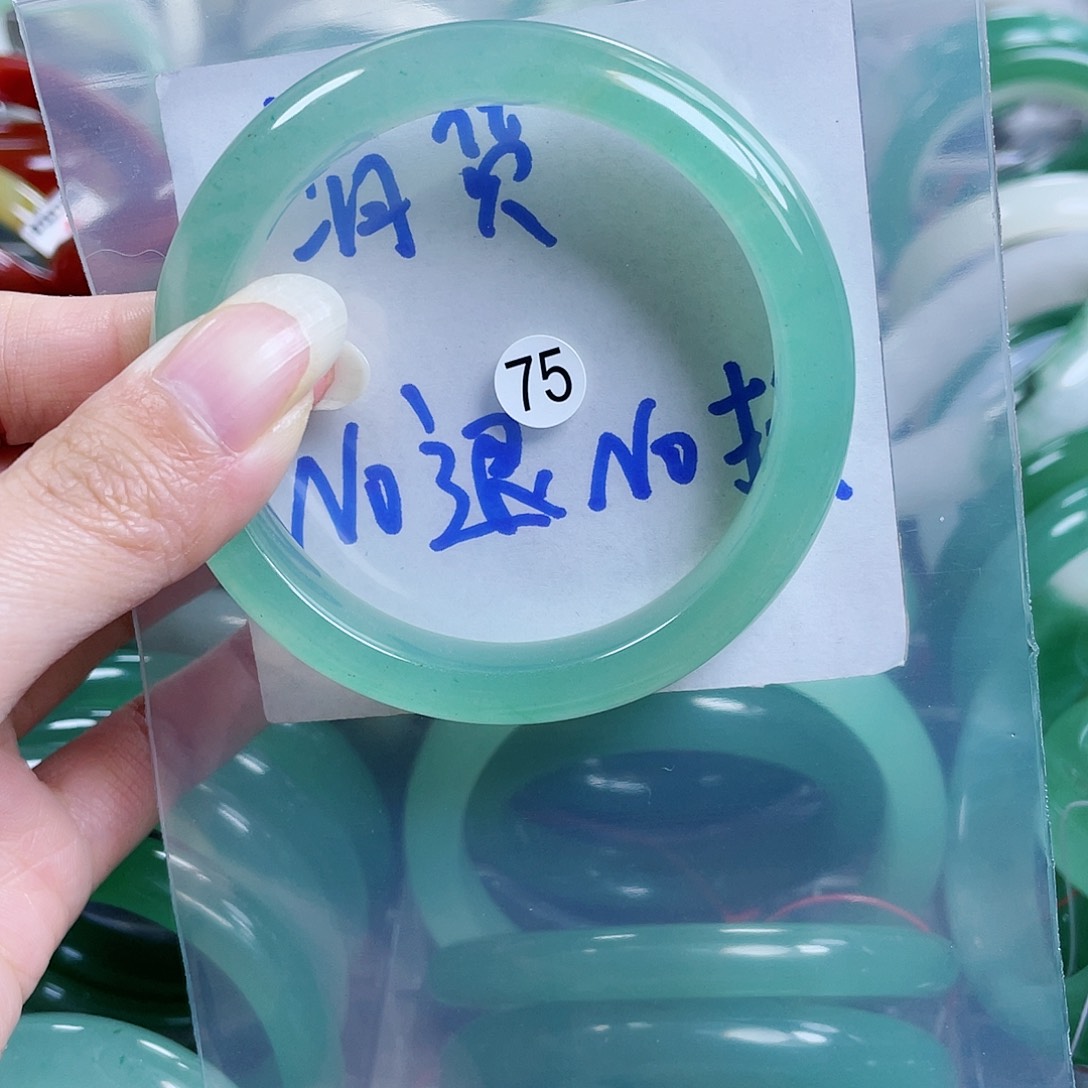 【闪购商品】石英质玉颈饰未镶嵌56