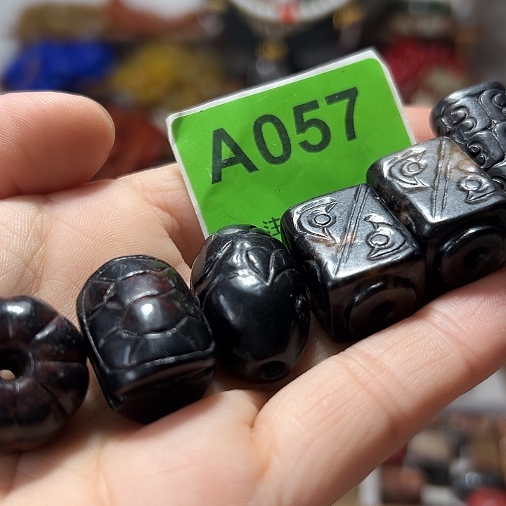 寿***民玛瑙/玉髓颈饰合金