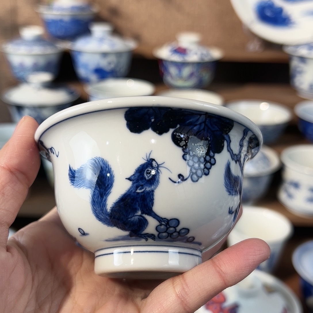 泥藝瓷梦松鼠压手杯