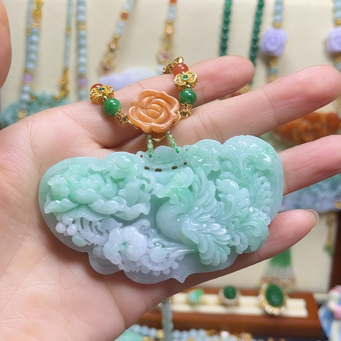 翡翠颈饰未镶嵌唐*天然翡翠