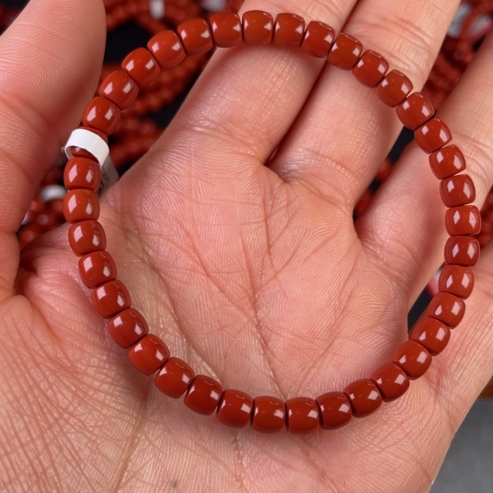 南红玛瑙手链未镶嵌