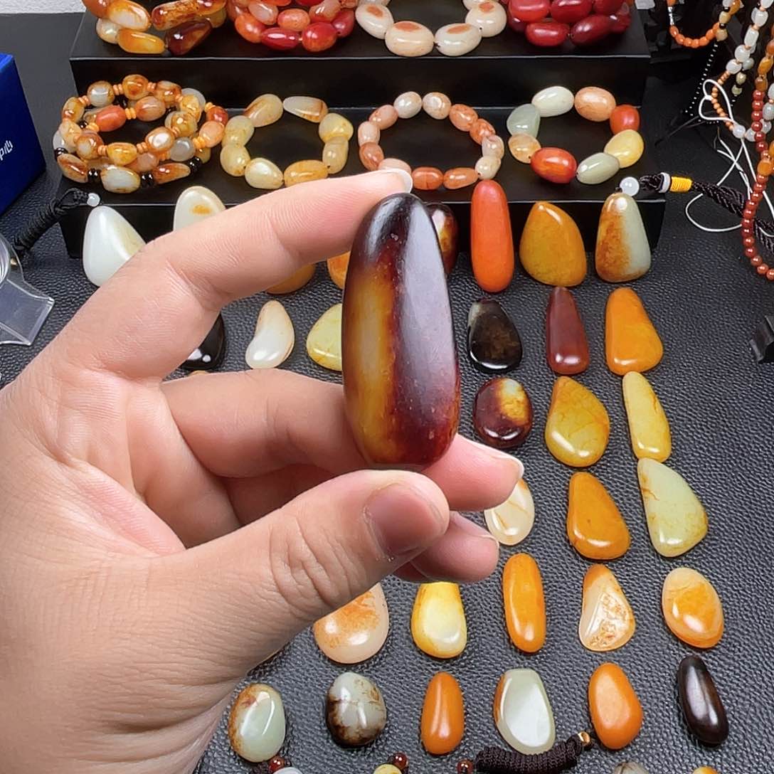 和田玉吊坠(赠链)未镶嵌