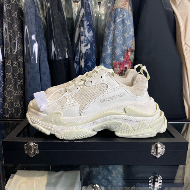 99新 Balenciaga/巴黎世家 triples夜光色老爹鞋/38码/无盒