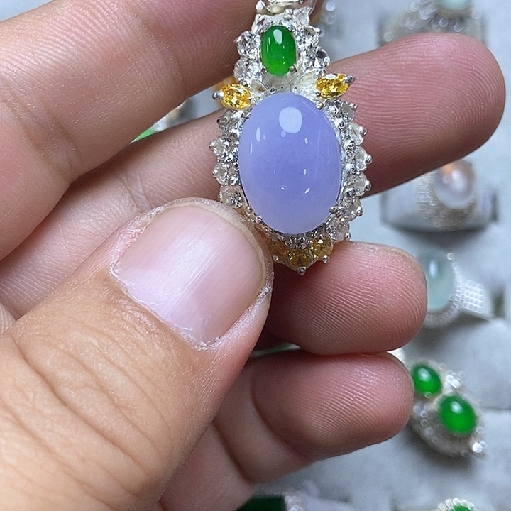 未镶嵌定制翡翠吊坠