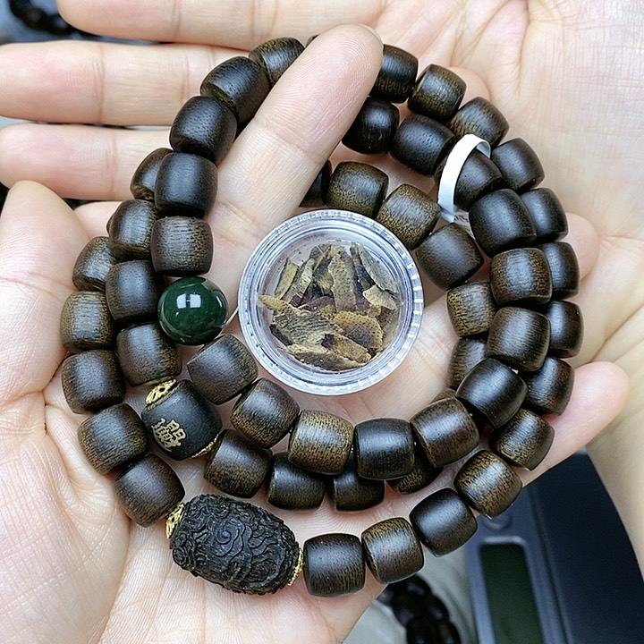 沉香沉香碎屑领**峰越南芽庄白奇楠沉水老料