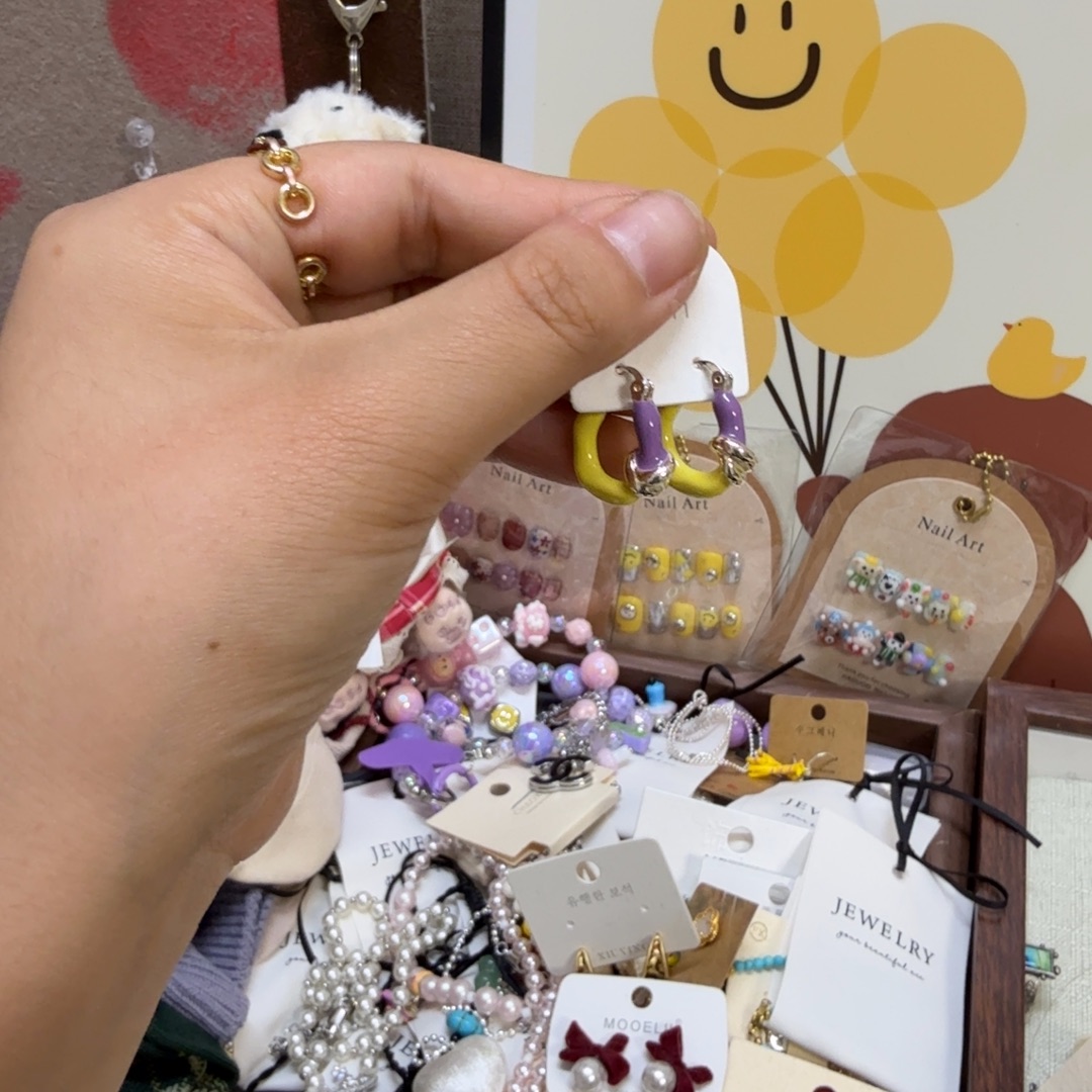 紫色黄色拼接小圈