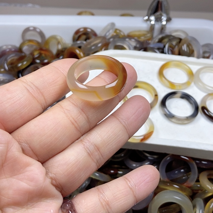 未镶嵌戒指玛瑙/玉髓北***狼不退不换