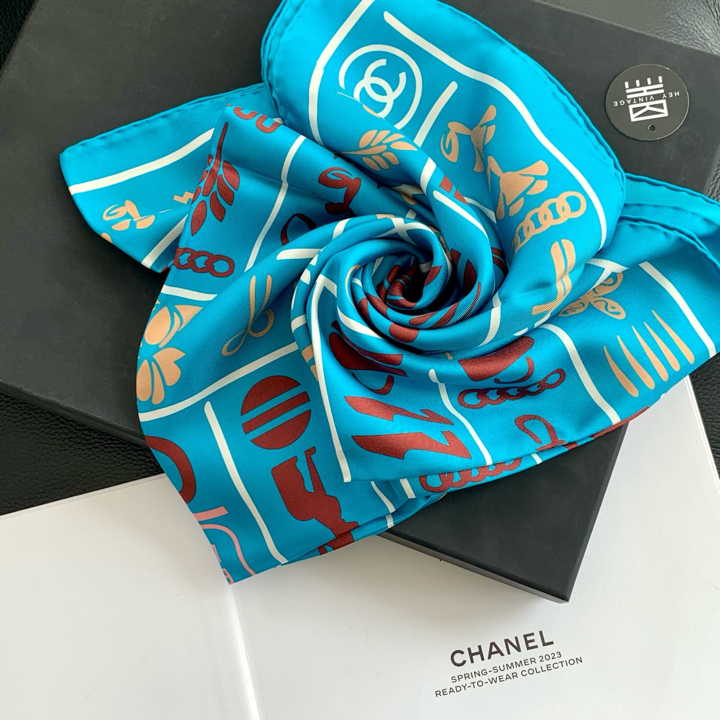 95新 Chanel/香奈儿 蓝色涂鸦丝巾90*90cm 14586593