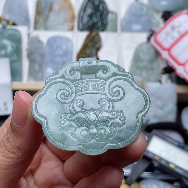 翡翠吊坠(不含链)未镶嵌翡翠