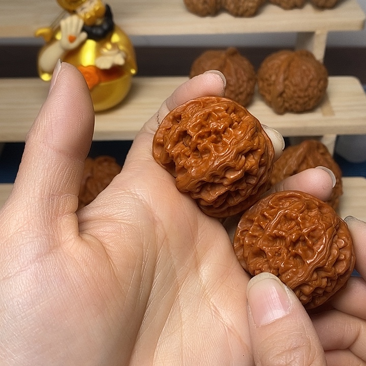 不***机文玩核桃吊坠苹果园