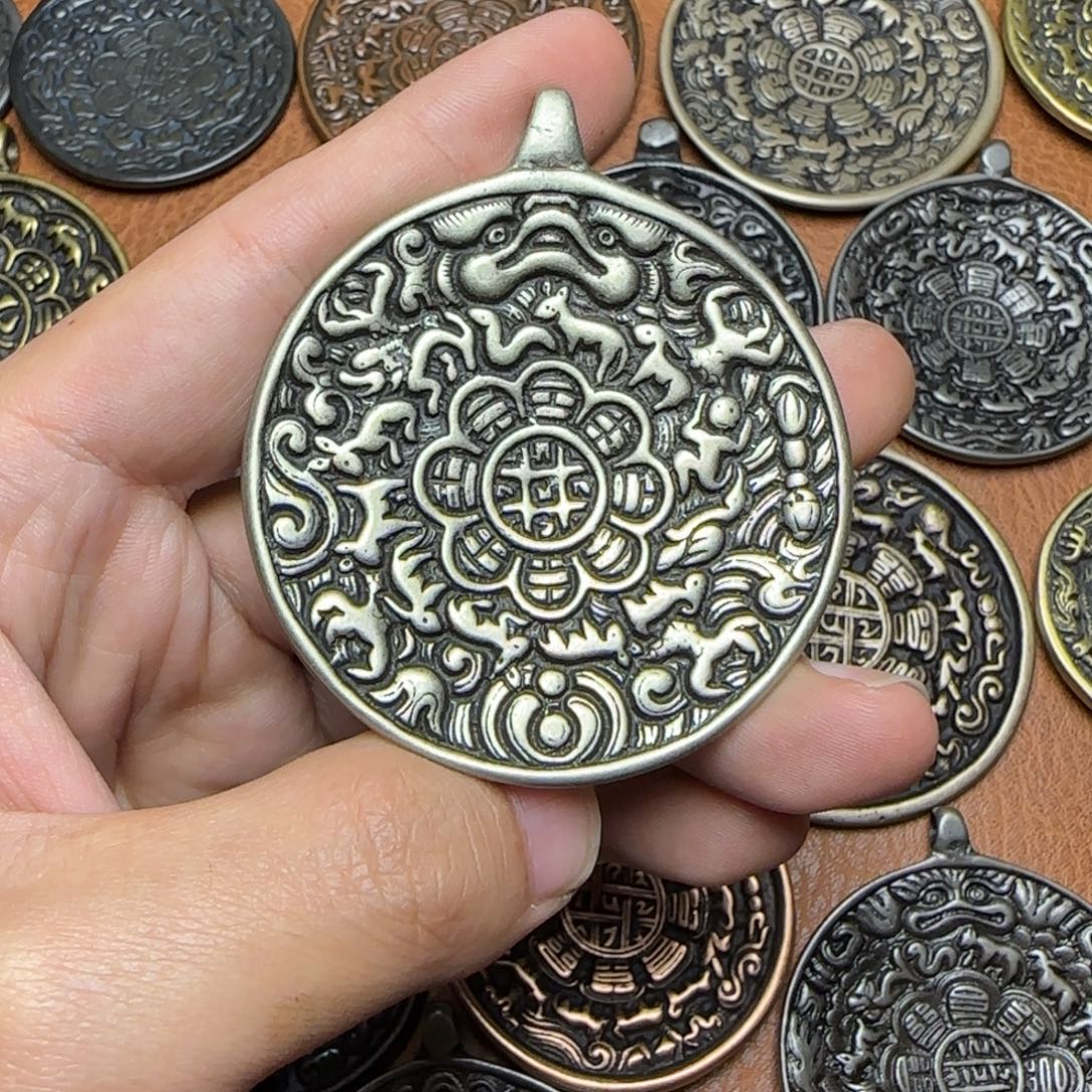 小***多泥塑精品小元素品相