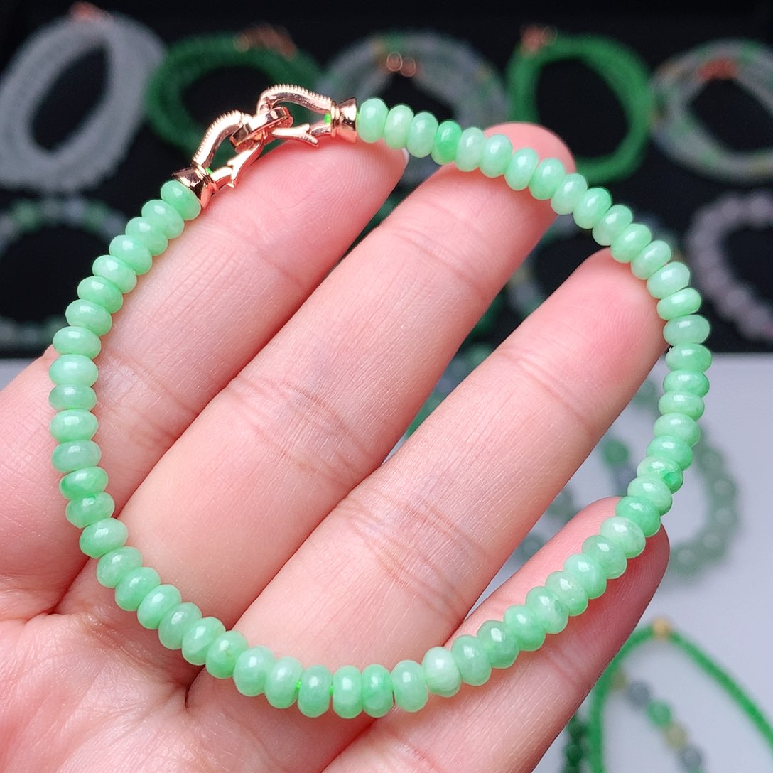 翡翠手链未镶嵌翡翠