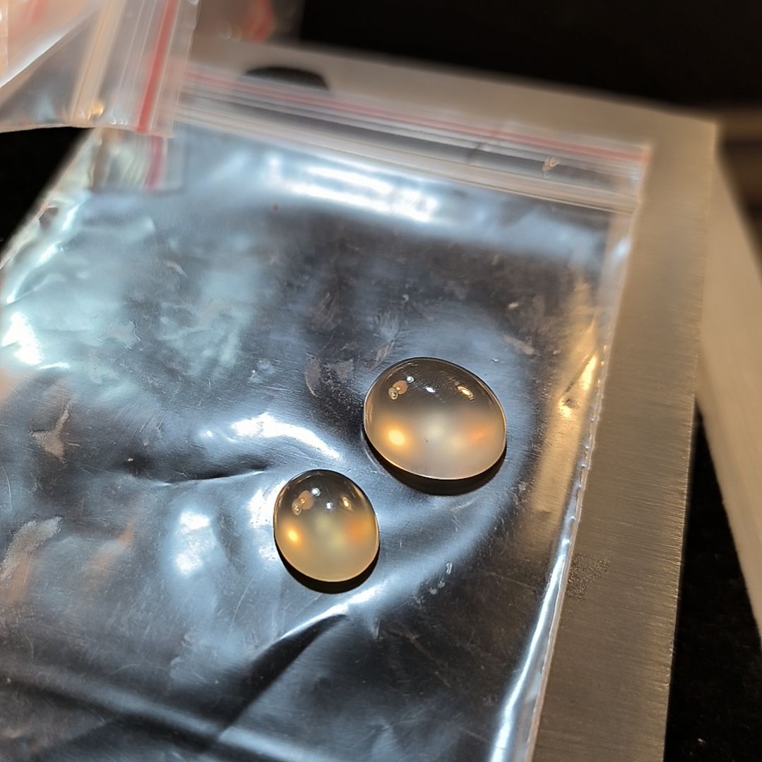 铁***龍石英岩玉未镶嵌戒面