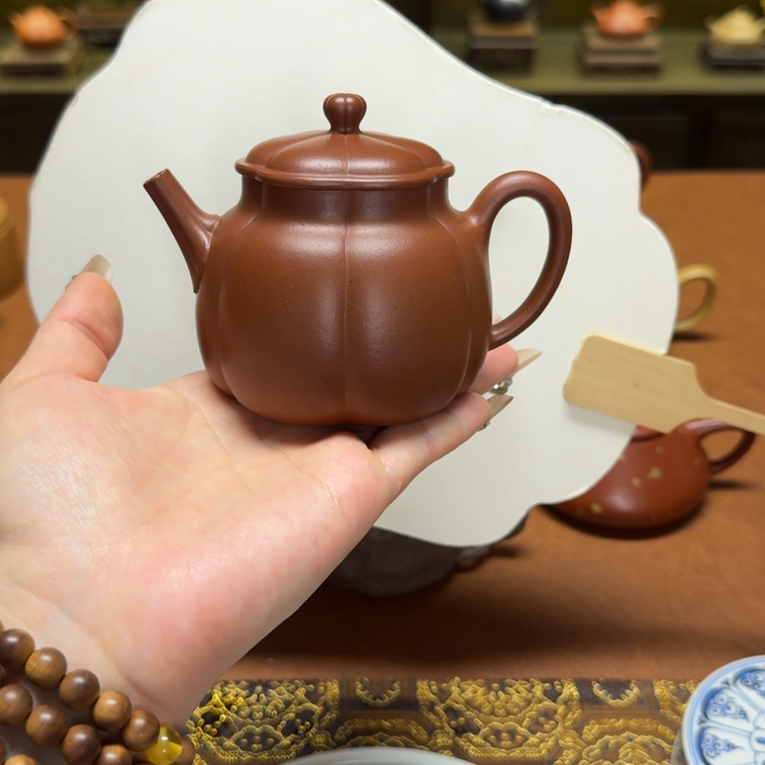 紫砂茶壶200cc，底槽清泥料