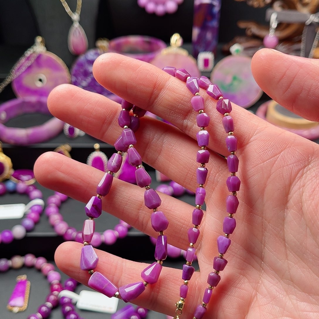 苏纪石（舒俱来）项链18K金镶嵌