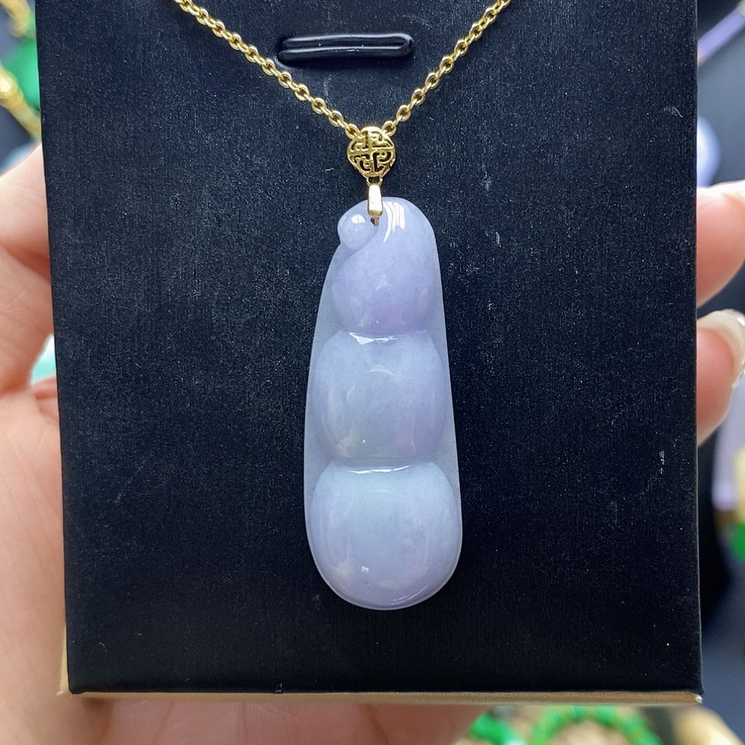 翡翠颈饰未镶嵌天然