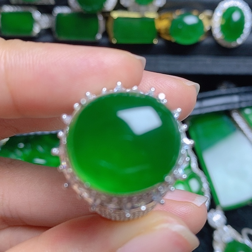 【闪购商品】翡翠挂件未镶嵌蛋面