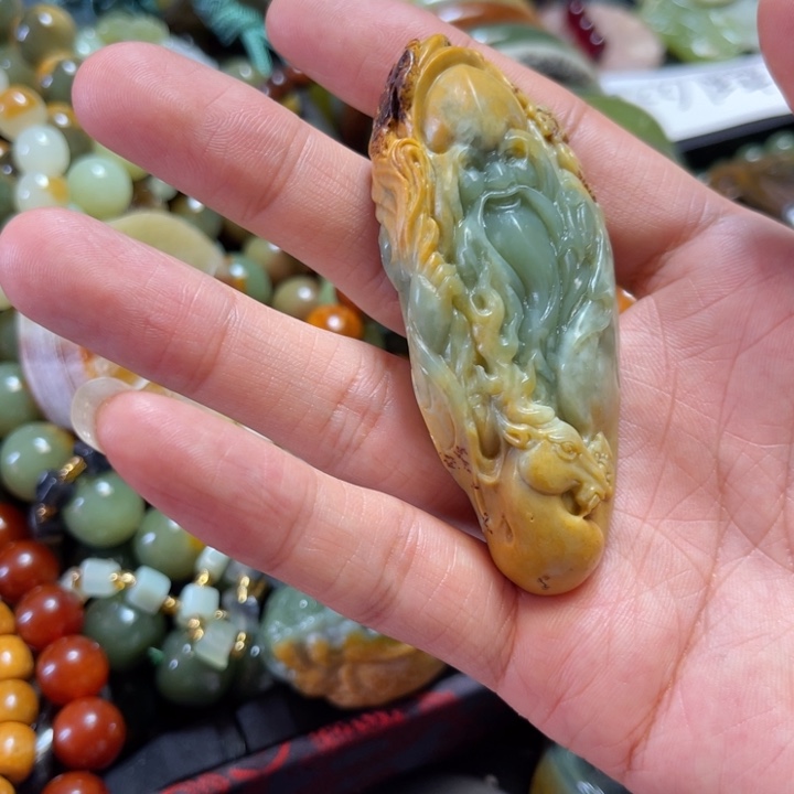 手链未镶嵌岫岩河磨玉（透闪石质玉）