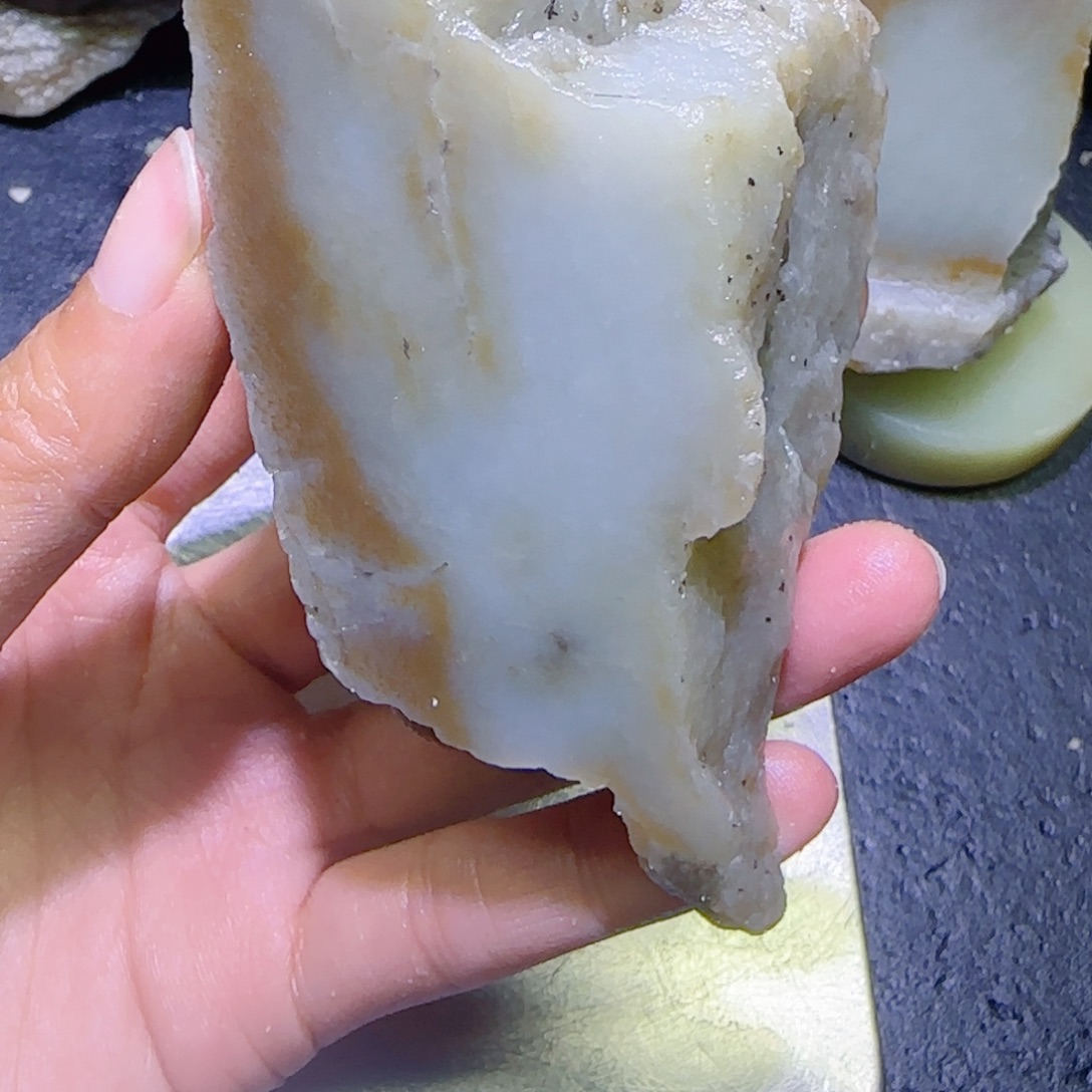 和田玉未镶嵌珠宝半成品