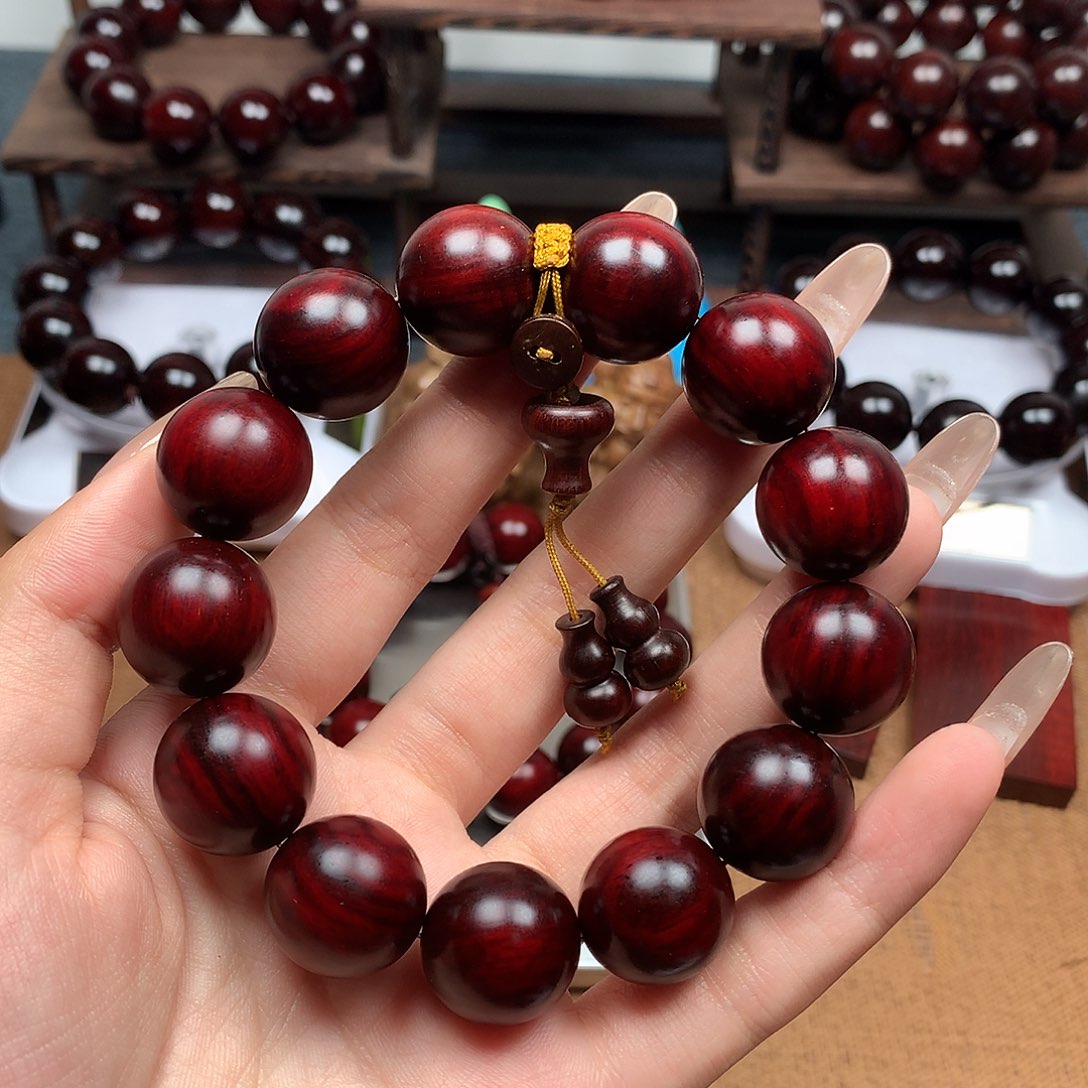 檀香紫檀（小叶紫檀）奥****r1.8火焰纹泥料