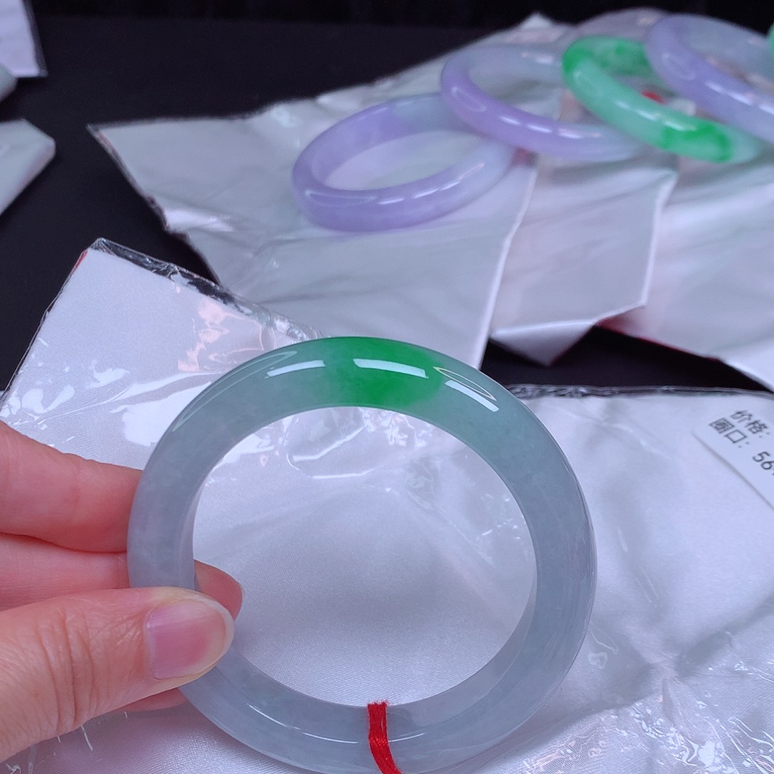 翡翠手镯未镶嵌翡翠手镯57