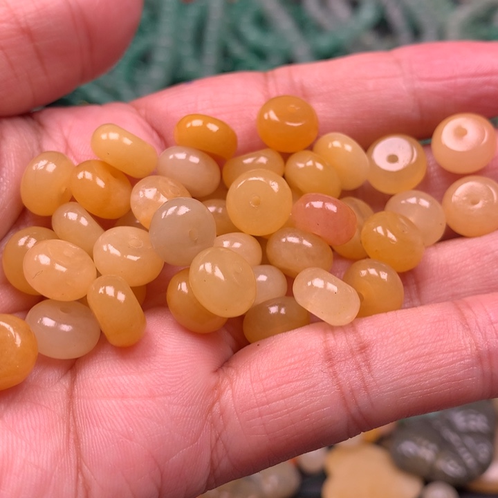 石英质玉未镶嵌颈饰100粒