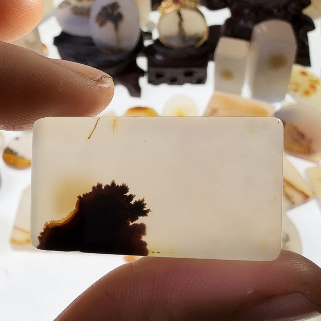 玛瑙/玉髓未镶嵌珠宝半成品