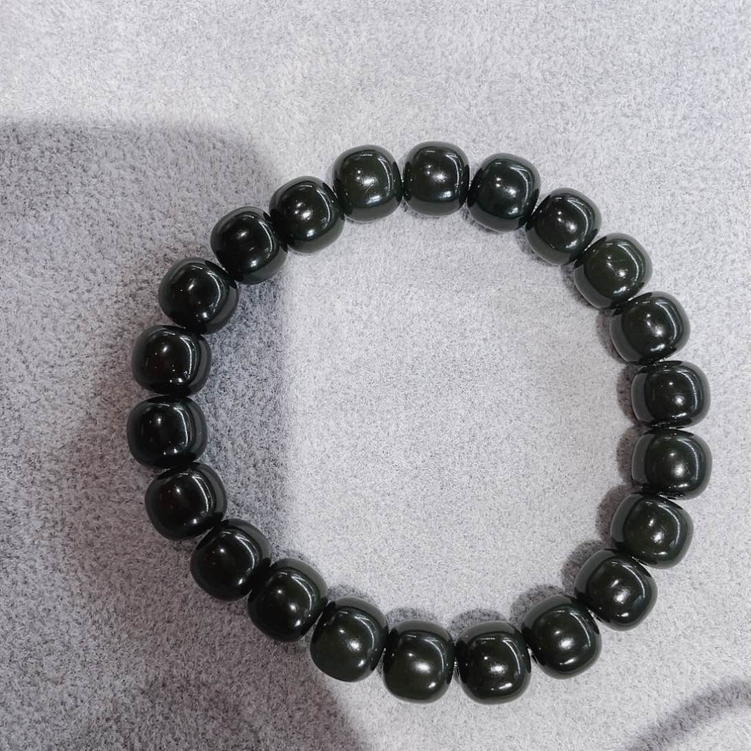 和田玉手串未镶嵌沙枣青卡9.10老型