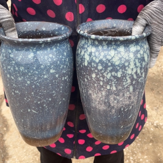 红陶口14高27瑕疵