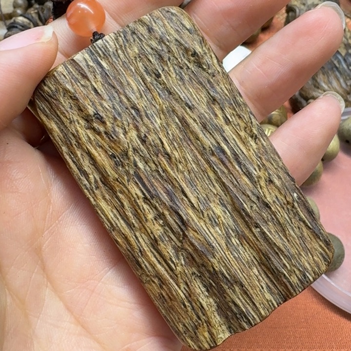 大叶紫檀（黑酸枝木类）