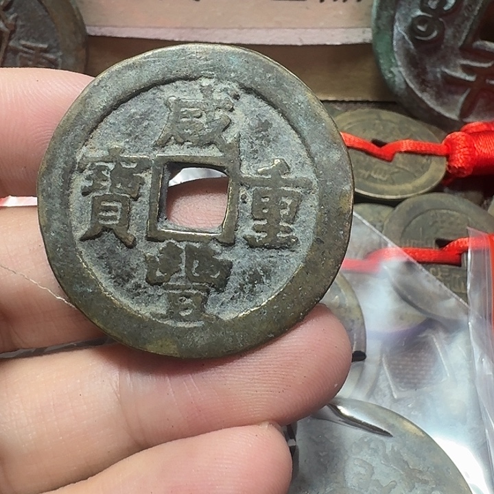 走***景铜现代工艺品花钱